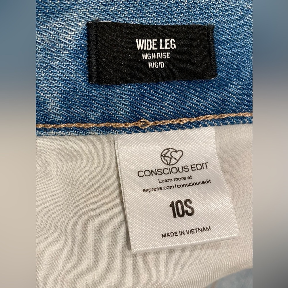 Express High Waisted Rigid Jeans - Picture 6 of 7
